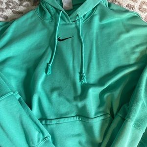 Nike sportswear everyday modern fleece hoodie size large in light menta/sequoia